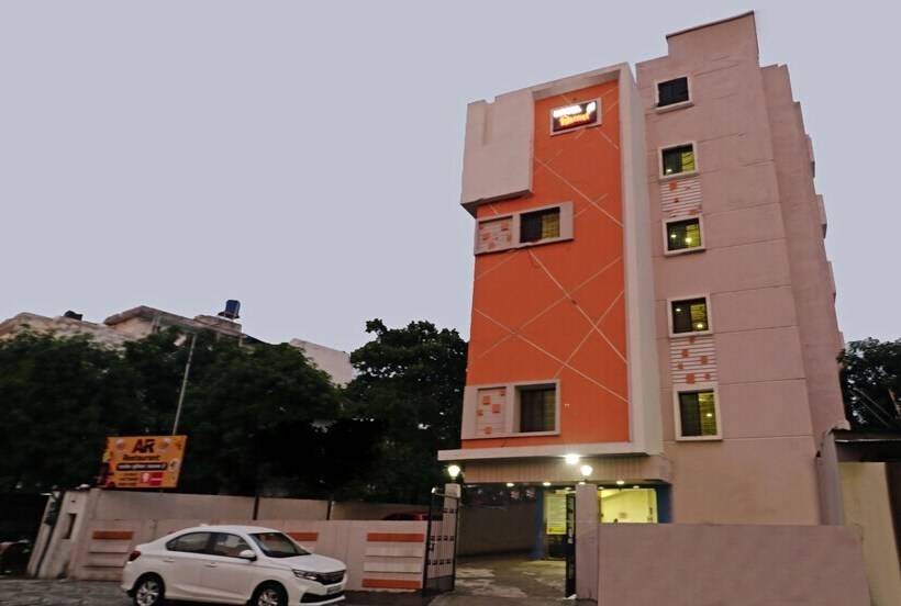 Treebo Trend Hotel Krishna