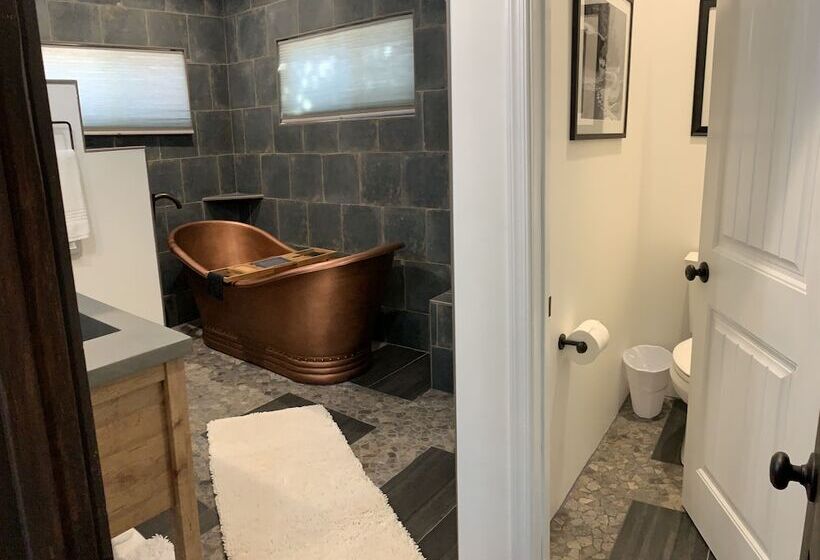 تختخواب و صبحانه The Sedona Dream Maker