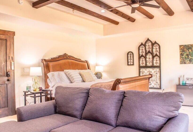 تختخواب و صبحانه The Sedona Dream Maker