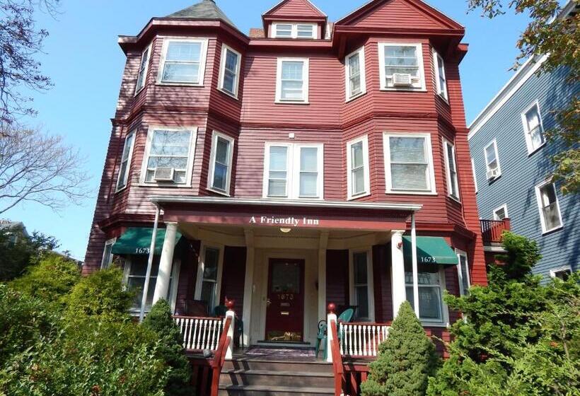فندق A Friendly Inn At Harvard