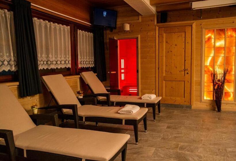 فندق Al Pelmo Wellness