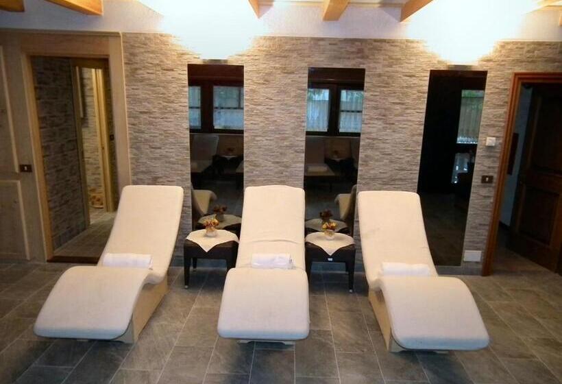 فندق Al Pelmo Wellness