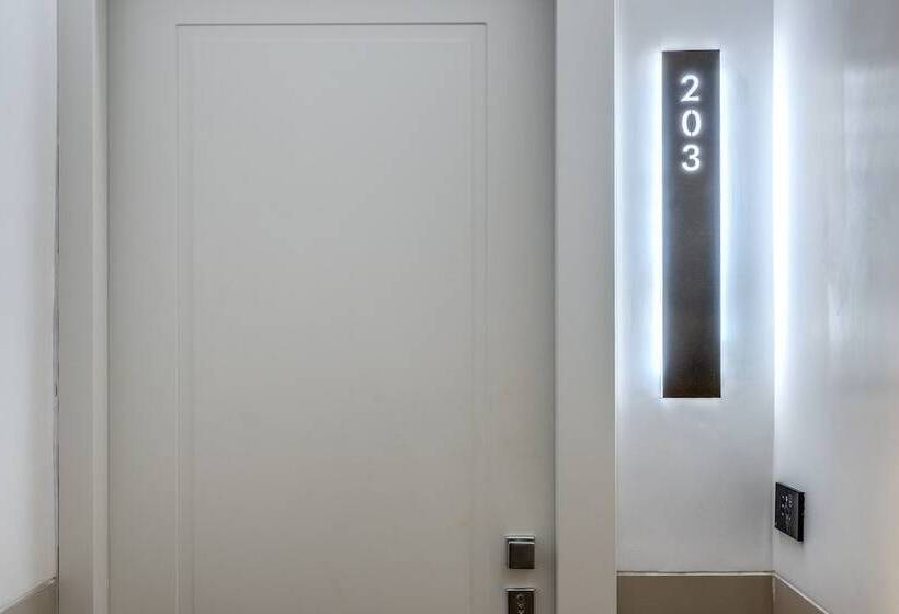 هتل Albergo Abruzzi