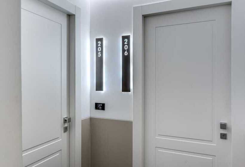 هتل Albergo Abruzzi