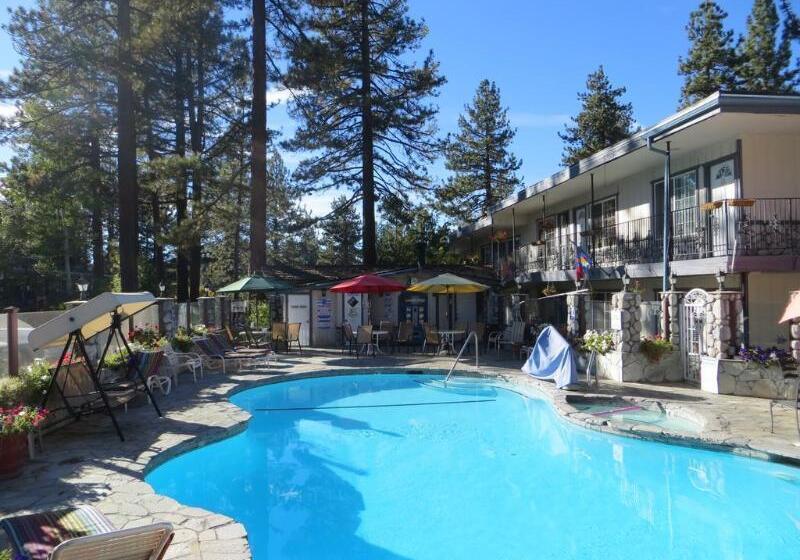 Отель Americana Village