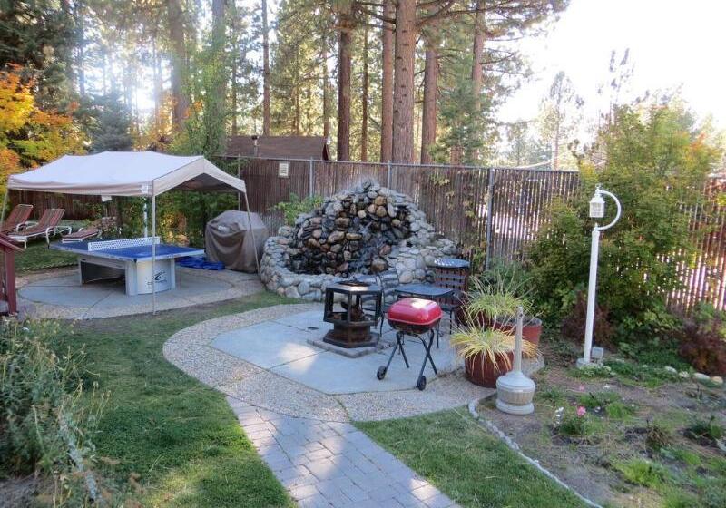 Отель Americana Village