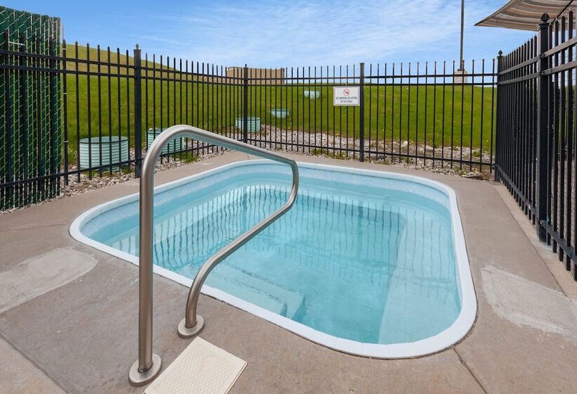 فندق Baymont By Wyndham Beulah