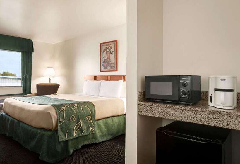 ホテル Baymont By Wyndham Buffalo