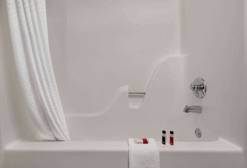 ホテル Baymont By Wyndham Buffalo