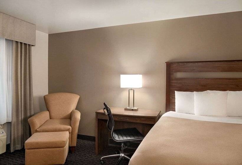 ホテル Baymont By Wyndham Buffalo