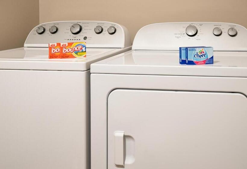 ホテル Baymont By Wyndham Buffalo