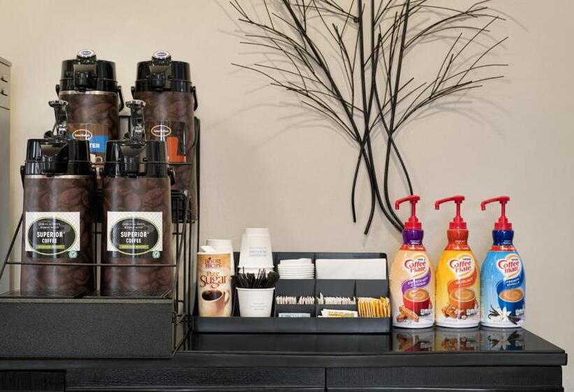 ホテル Baymont By Wyndham Buffalo