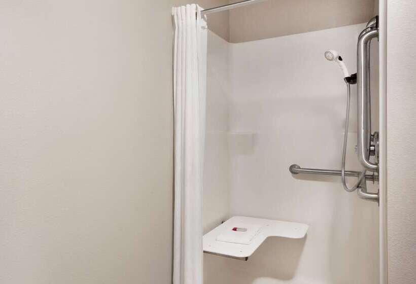 בית מלון כפרי Baymont By Wyndham Hearne