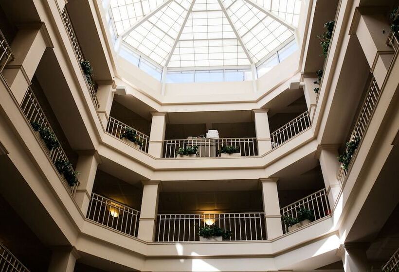 هتل Bella Vista Suites Lake Geneva