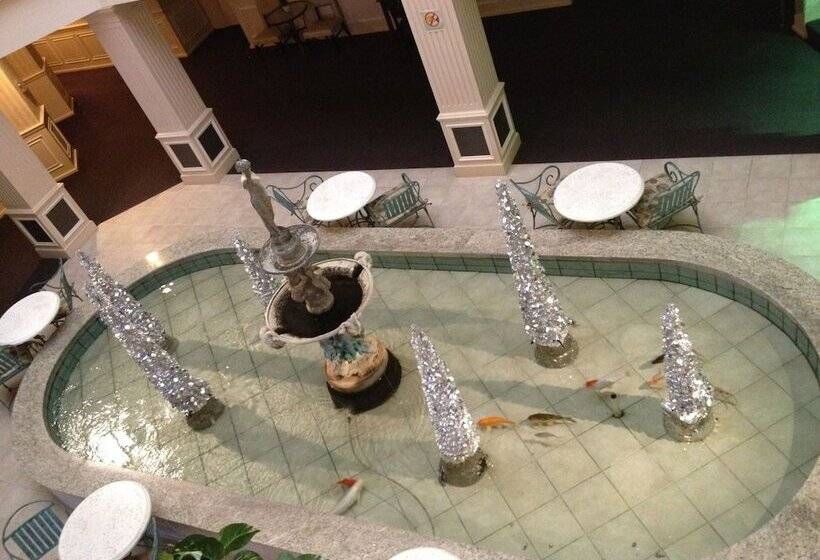 هتل Bella Vista Suites Lake Geneva