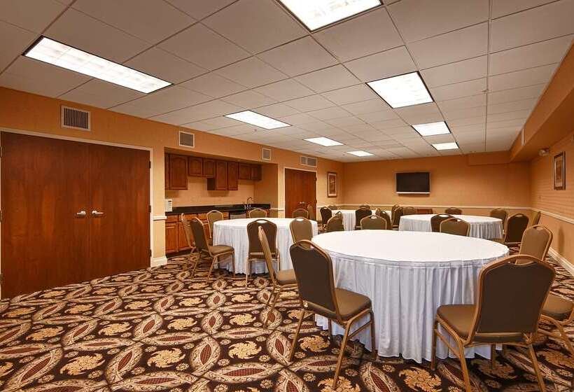 ホテル Best Western Plus Hannaford Inn & Suites