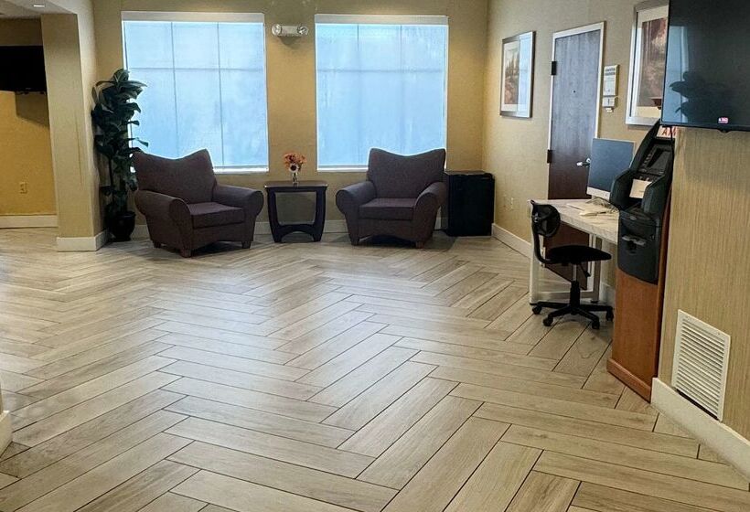 ホテル Best Western Plus Hannaford Inn & Suites