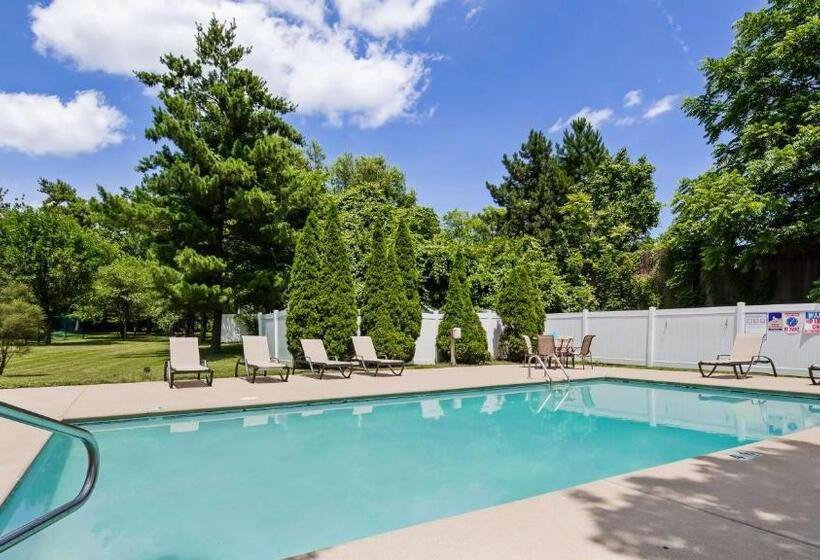 ホテル Best Western Plus Hannaford Inn & Suites