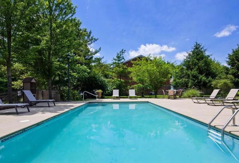 ホテル Best Western Plus Hannaford Inn & Suites