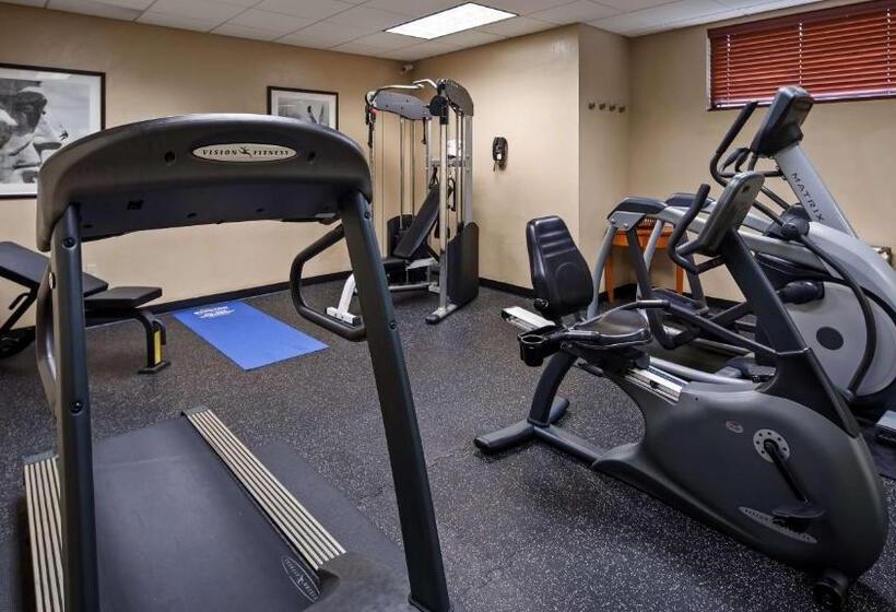 ホテル Best Western Plus Hannaford Inn & Suites