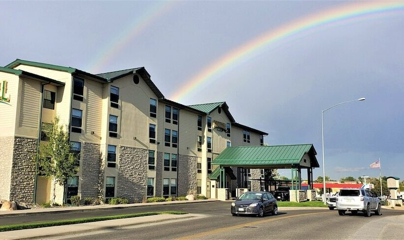 בית מלון כפרי Boothill Inn And Suites