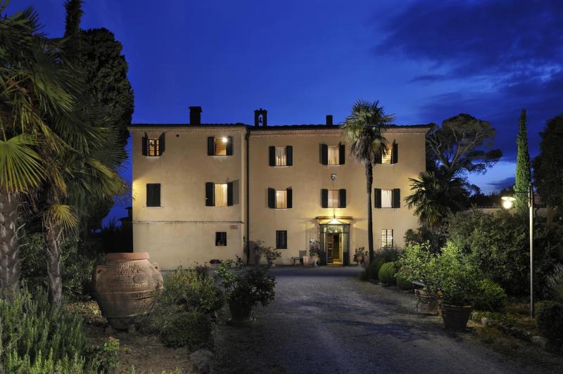 هتل Borgo Casabianca