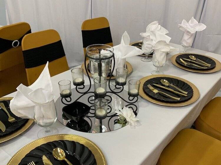 فندق Budget Inn & Suites  Talladega