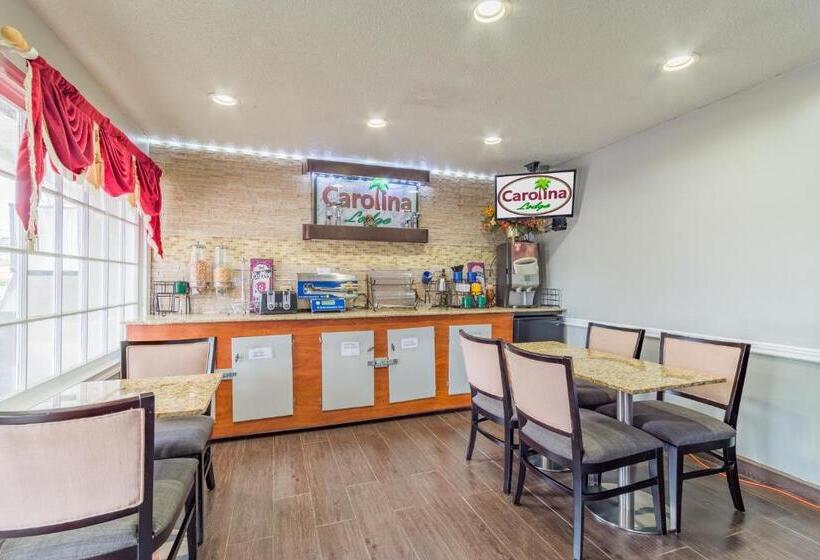 فندق Carolina Lodge