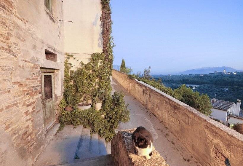 בית מלון כפרי Castello Chiola