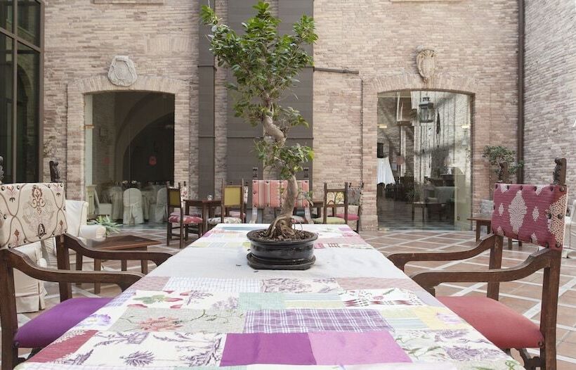 בית מלון כפרי Castello Chiola