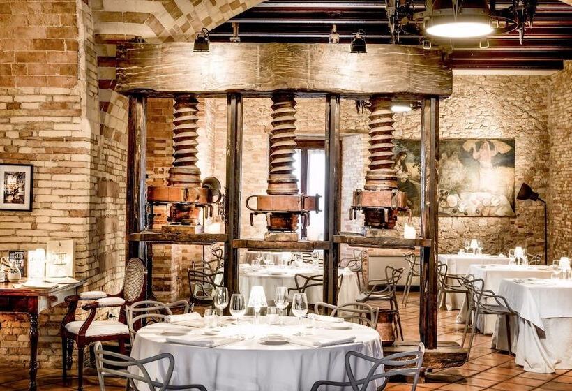 בית מלון כפרי Castello Chiola