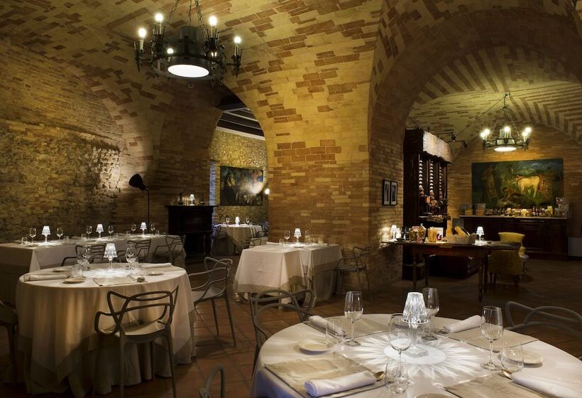בית מלון כפרי Castello Chiola
