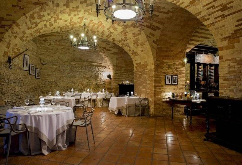 בית מלון כפרי Castello Chiola