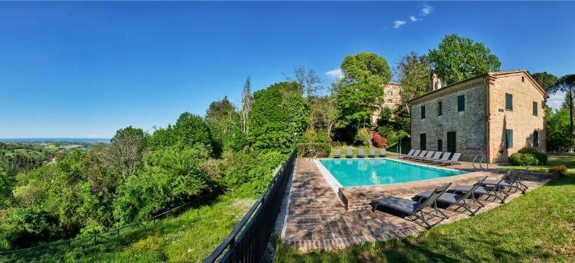 ホテル Palazzo Viviani Castello Di Montegridolfo