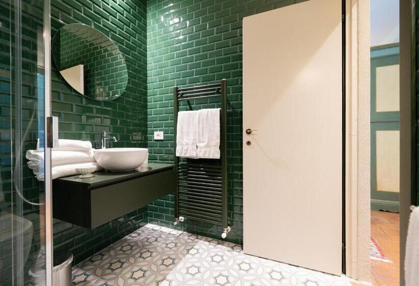 ホテル Palazzo Viviani Castello Di Montegridolfo