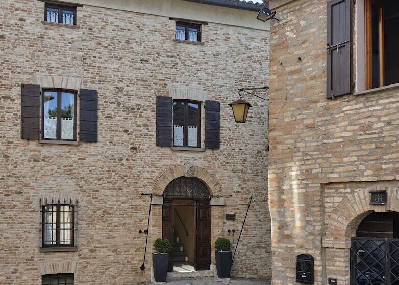 호텔 Palazzo Viviani Castello Di Montegridolfo