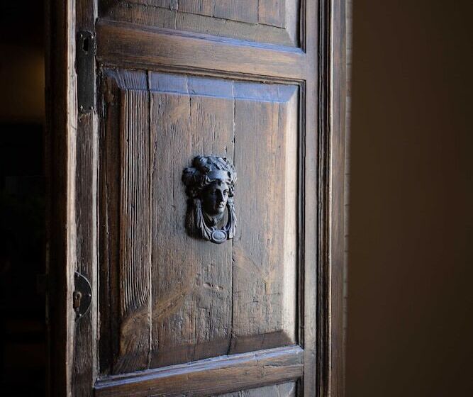 호텔 Palazzo Viviani Castello Di Montegridolfo