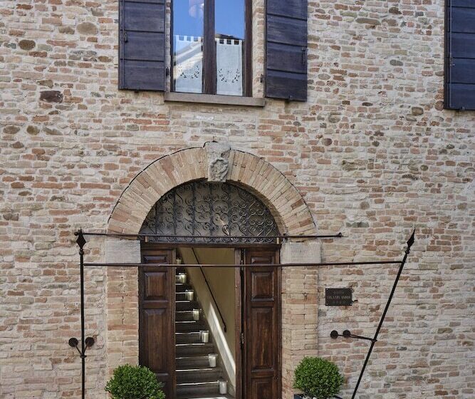 ホテル Palazzo Viviani Castello Di Montegridolfo