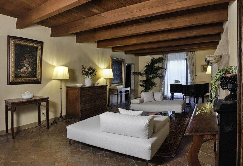 호텔 Palazzo Viviani Castello Di Montegridolfo