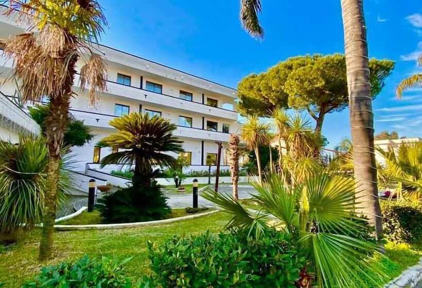 Отель Club Clorinda Nuova Gestione 2024