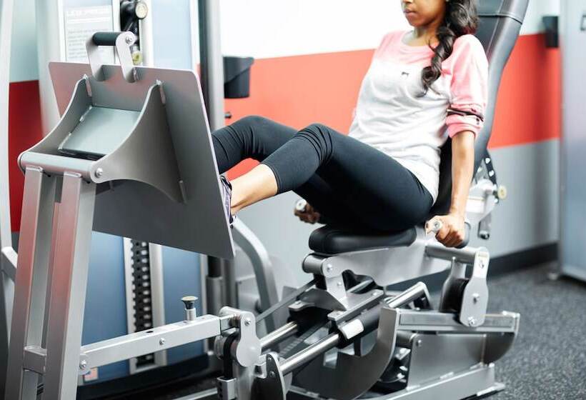 Club Quarters Hotel Downtown, Houston