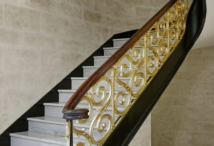 Club Quarters Hotel Downtown, Houston