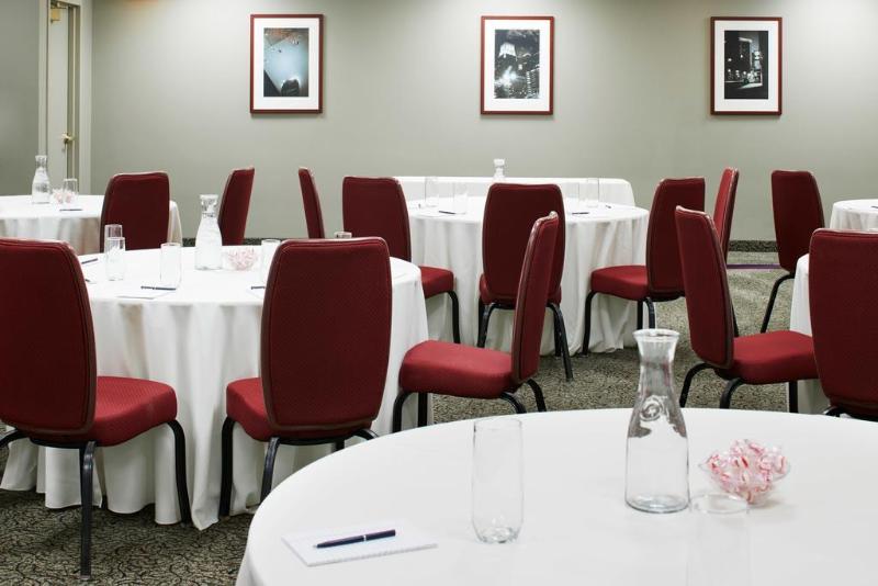 Club Quarters Hotel Downtown, Houston