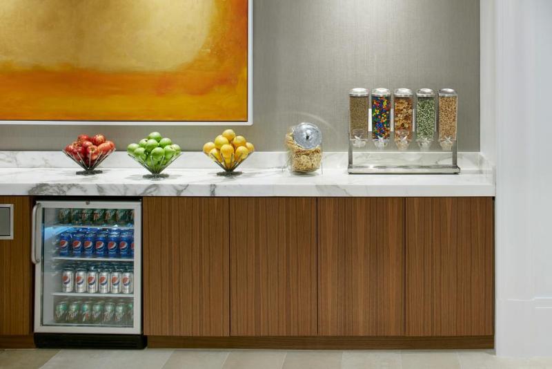 Club Quarters Hotel Downtown, Houston