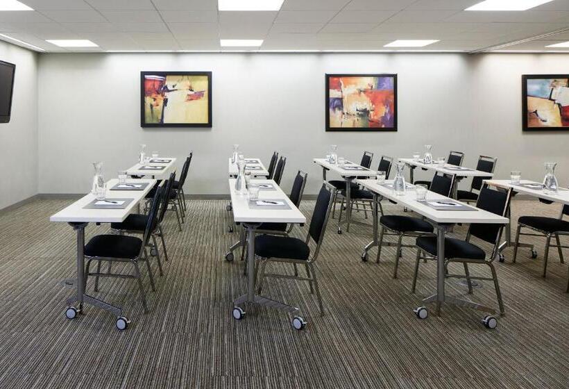 Club Quarters Hotel Wacker At Michigan, Chicago