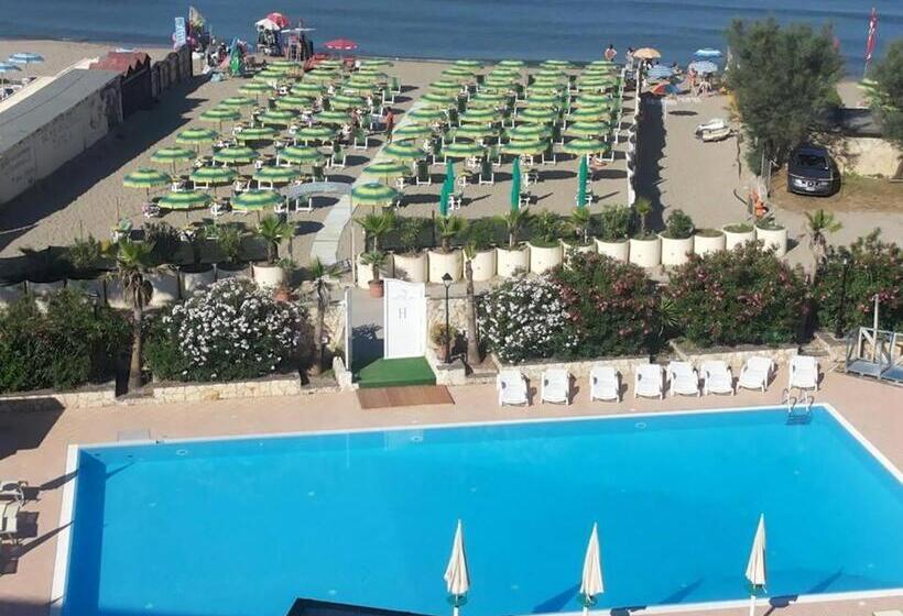 ホテル Club Sabbiadoro