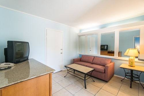 فندق The Bay Inn At Lani Kai