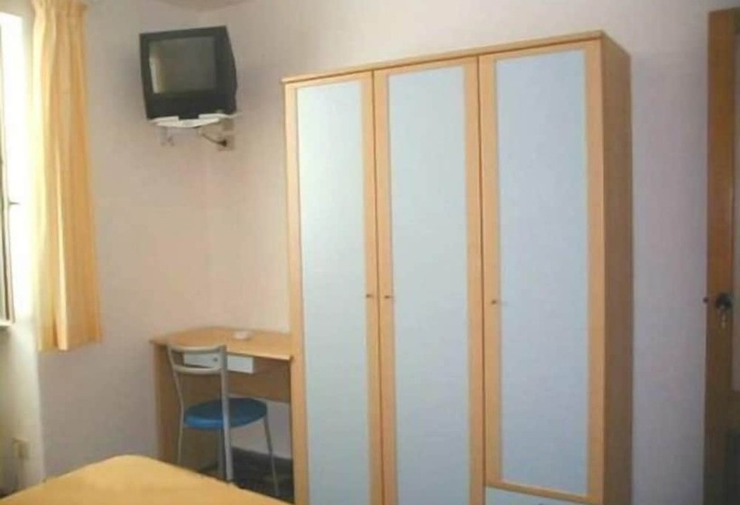 Отель Crescenzo