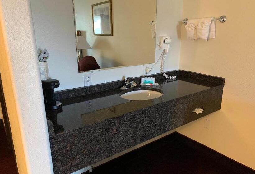 호텔 Fairbridge Inn & Suites Williston