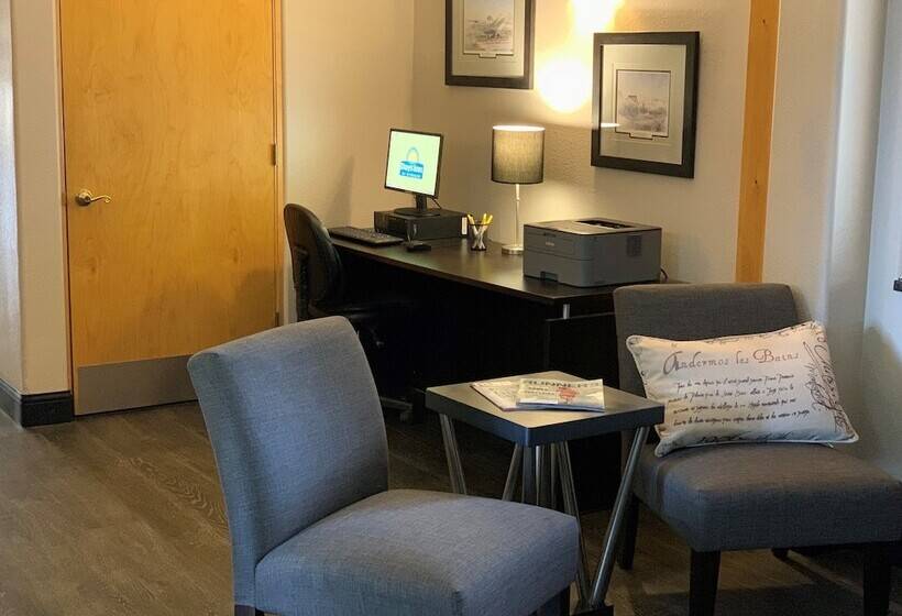 호텔 Fairbridge Inn & Suites Williston